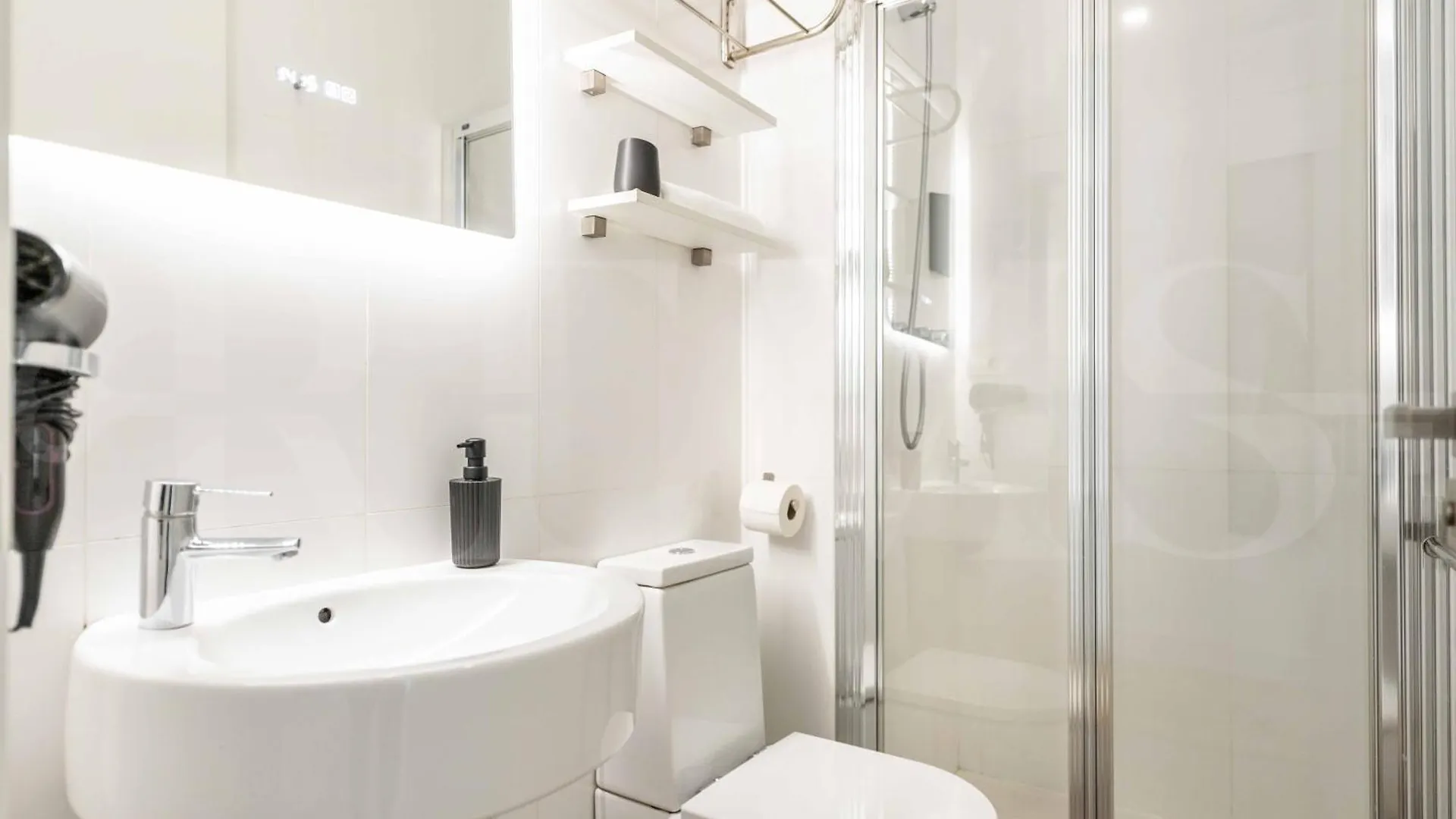 Inviting Apartment In Historic Center By Rems Málaga Spanyolország